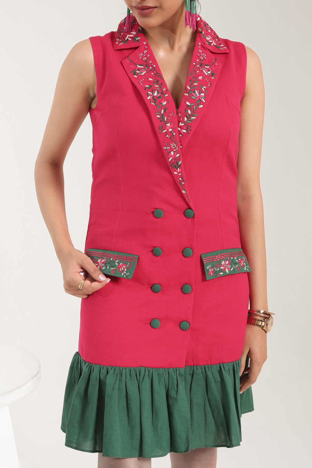 Kaira - Embroidered Chic Collared Short Dress